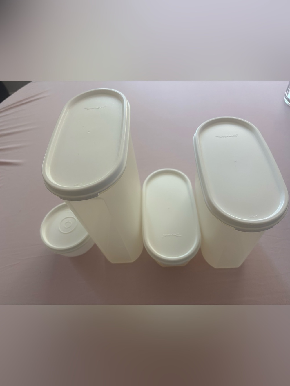 TUPPERWARE WHITE VINTAGE SET